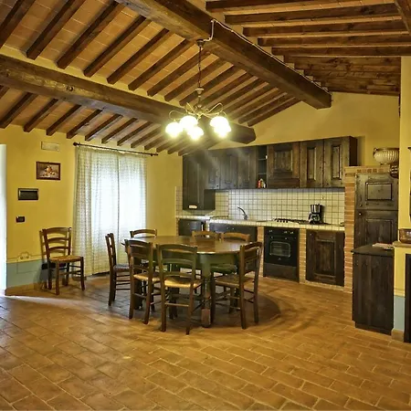 Vernazzano Basso Sleeps 6 T241024 * 特拉西梅诺湖畔托罗